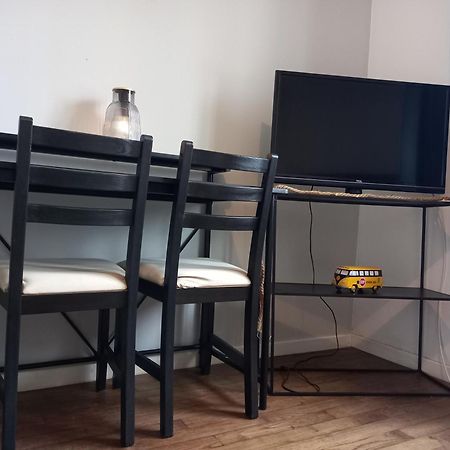 Au Bord Du Vilpion Apartment Marle-et-Behaine Ruang foto