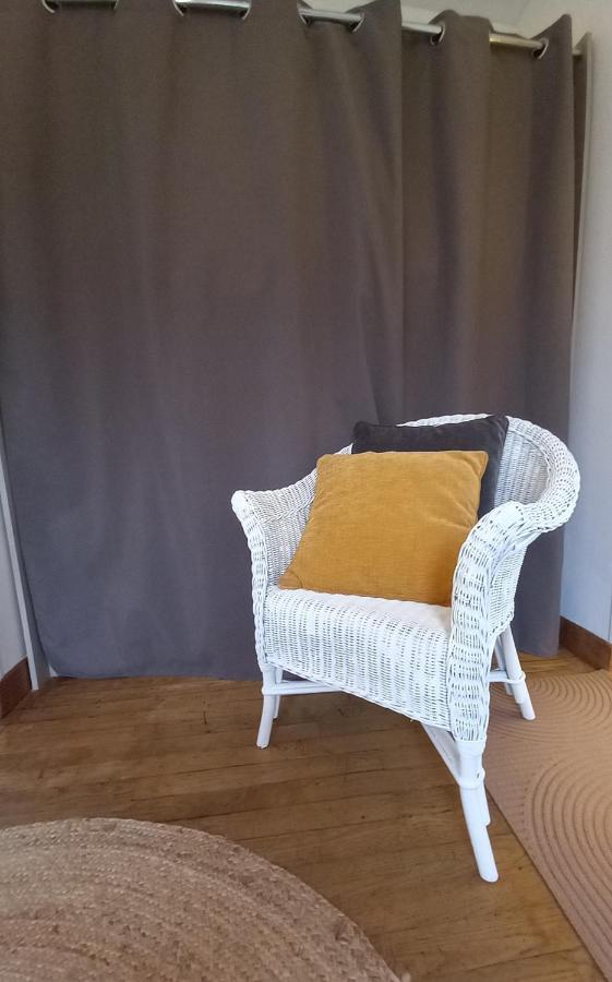 Au Bord Du Vilpion Apartment Marle-et-Behaine Bagian luar foto