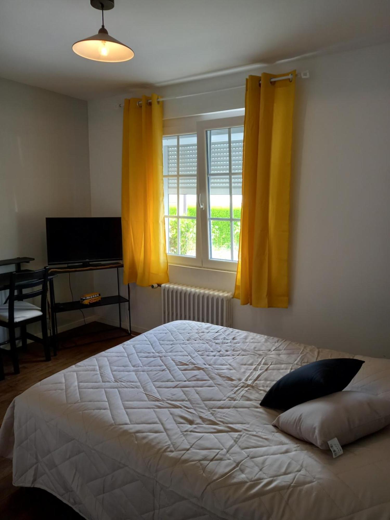 Au Bord Du Vilpion Apartment Marle-et-Behaine Ruang foto